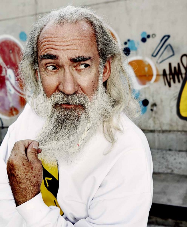 Portraits von Senioren im urbanem Umfeld Hamburgs